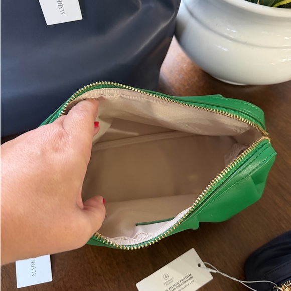 Mark & Graham navy tote with colorful scarf and 2 pouches NWT. - Picture 3 of 5